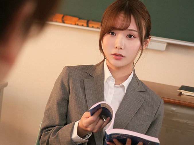 大好きな生徒に彼女ができたと聞いた痴女教師が嫉妬から強行即フェラで誘惑しながら搾り取っちゃうｗｗｗ