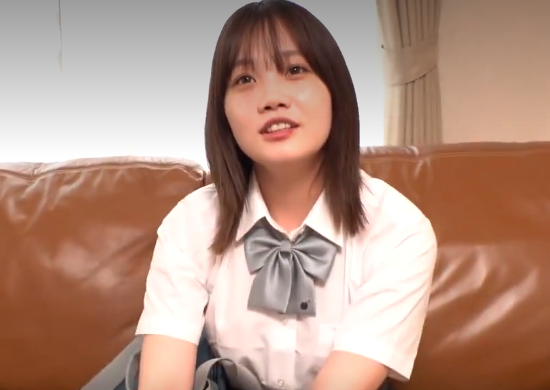 【ロリ美少女×手マンでグショ濡れ】他人棒にバックからパコられ乳首ビンビンにして感じちゃう！ラストはエビ反りでイカされるｗ