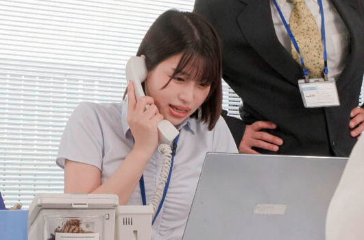 【美人OL×お掃除フェラ】会社の中で立ちバックでハメてしまう！「出してください」と言って中出し許しちゃうｗ