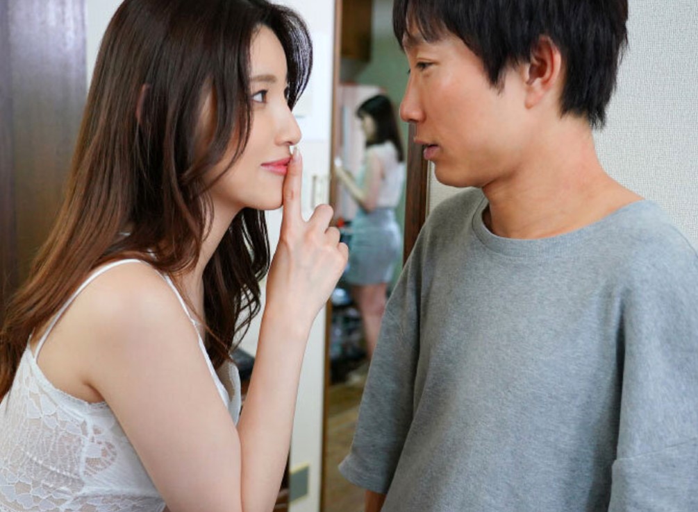 【逆寝取られ×淫乱お姉さん】「内緒だよ♪気持ち良くなろ♡"」彼女の姉に乳首とおちんぽガチ冒され！ジュボ音たてて即イキ！