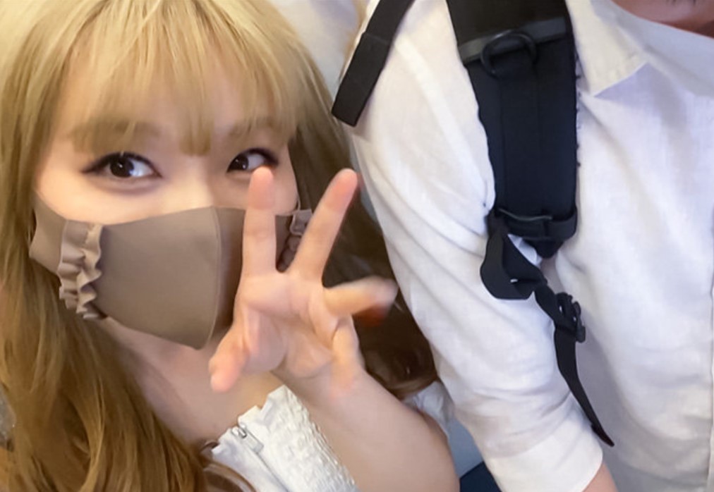 マスクを取ってもかわいいエロギャルが童貞チ●ポを筆おろし！『すごい感じてるじゃん♡』剛毛マ●コが生々しくそそられるｗ