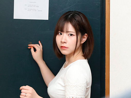 【若奥さん×4P】騎乗位で突き上げられながらお口で他人棒を咥えちゃう！「あ～ダメ！」と叫んでイッテしまうｗ