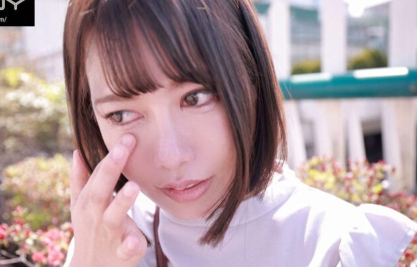 『恥ずかしいよぉ…♡』清楚っぽいJDがまさかのAVデビューｗ恥ずかしがりながらも身体は正直でチ●ポをしっかり受け入れる！