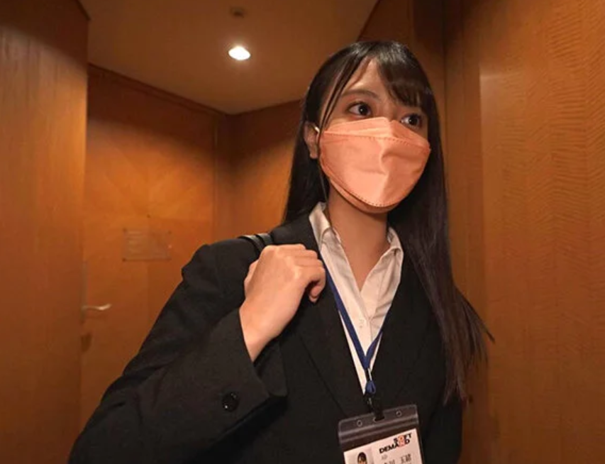 退勤後のクタクタな身体はチ●ポでスッキリ！『あぐぅ♡ヤバいぃ♡』快楽に支配され夢中で貪り疲労回復するOL！