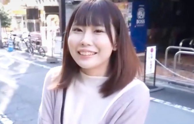 【美人お姉さん×淫らなシコシコ】しつこく乳首をいじられサオが反り返る！騎乗位でお尻を振られるとイッテしまいそうｗ