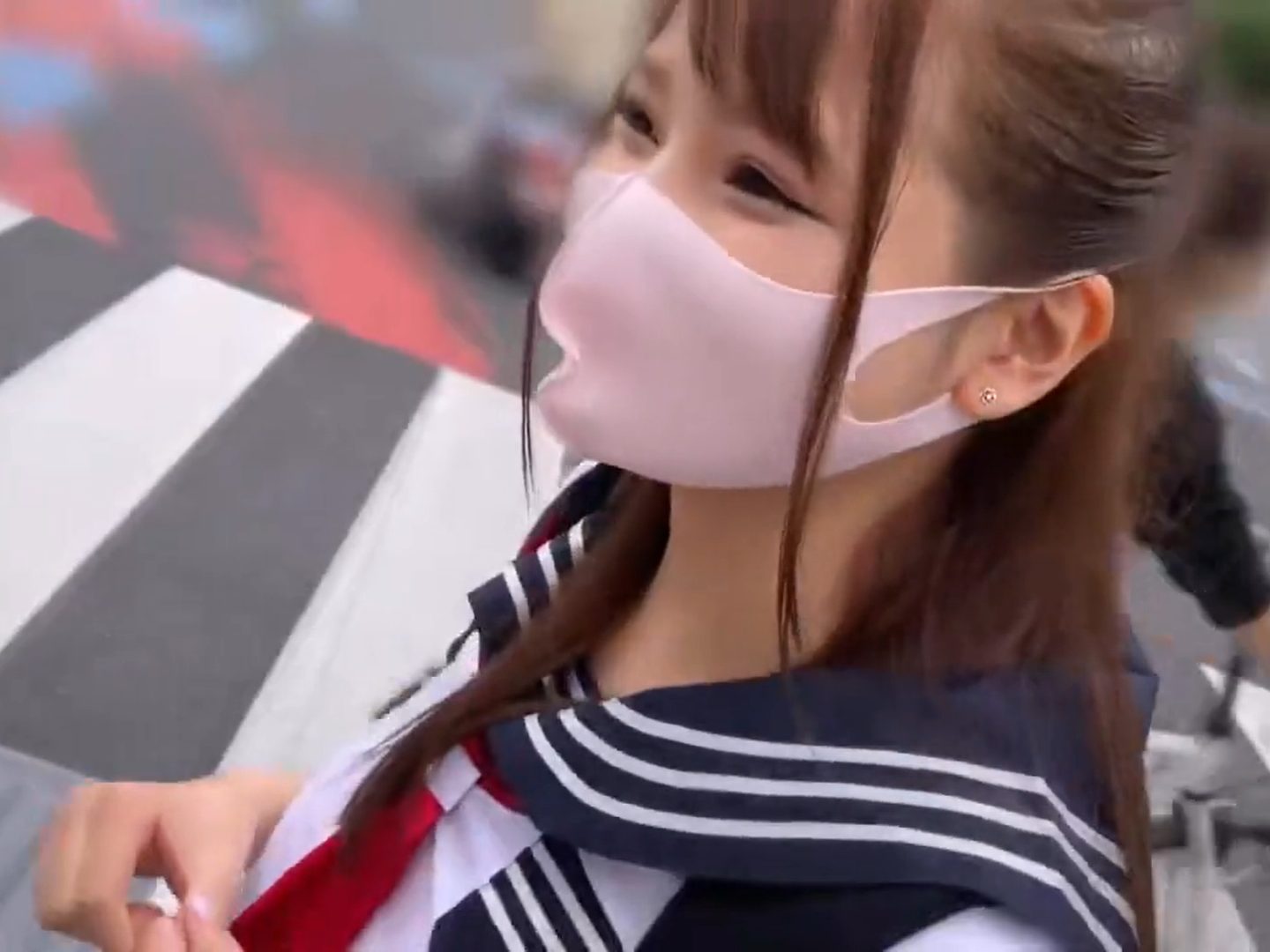 ムッチリドスケベボディの制服美女がおっさんに全身犯され！デカ尻突き出し背後からバックピストン攻めでイッちゃう！