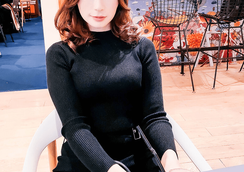 極上クラスの人妻に限定し声かけ実践！下着姿を眺めそのまま肉体を弄り快楽に浸る顔見せながらハメまくる！