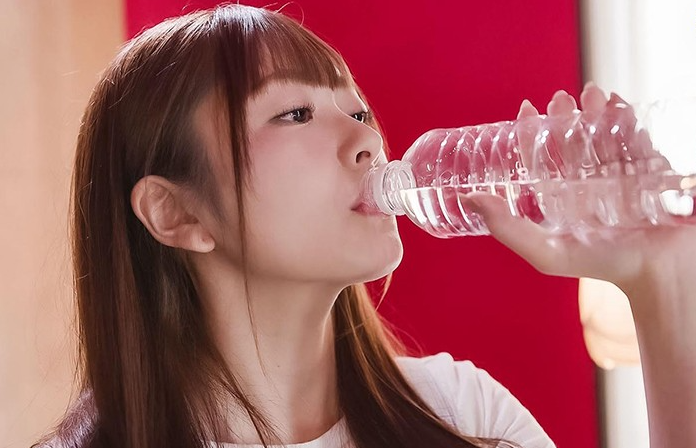 【青空ひかりｘ媚薬絶頂】クスリ入りの水を飲んで次第に敏感になった肉体に休みなく肉棒注ぎ込まれる！