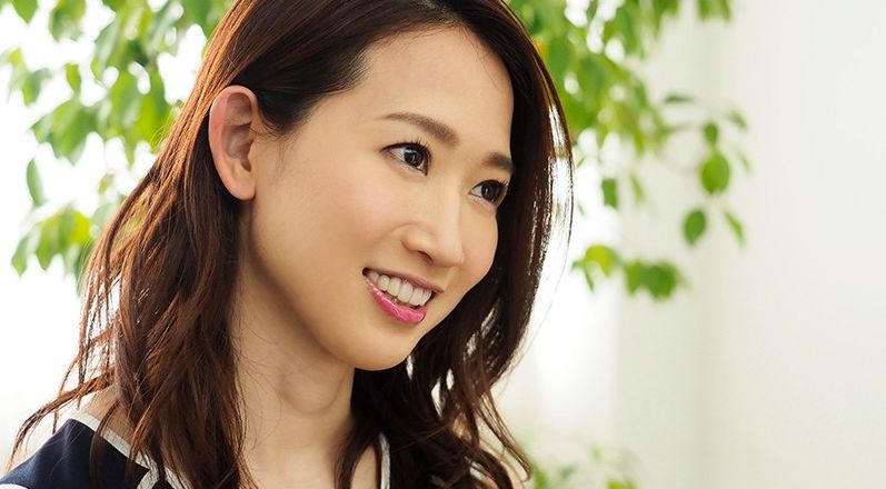 夫じゃないチ●ポは超気持ち良い！『あぁ…中に出ちゃったね…♡』罪悪感よりも快楽が打ち勝ち自ら腰振るエロ人妻！