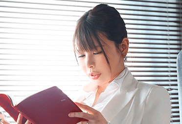 類まれな男性を虜にするデカ乳を我が物にするため邪な考えで身近で仕事させながら肉体を堪能する変態社長！