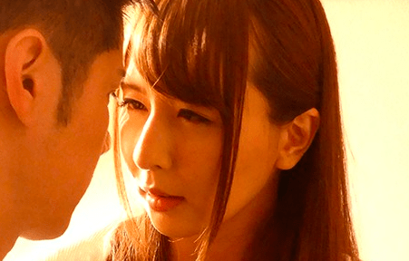 夫との関係が上手くいっていない最中での元教え子と出会いから不貞関係を結び肉欲に溺れる日々を送る！