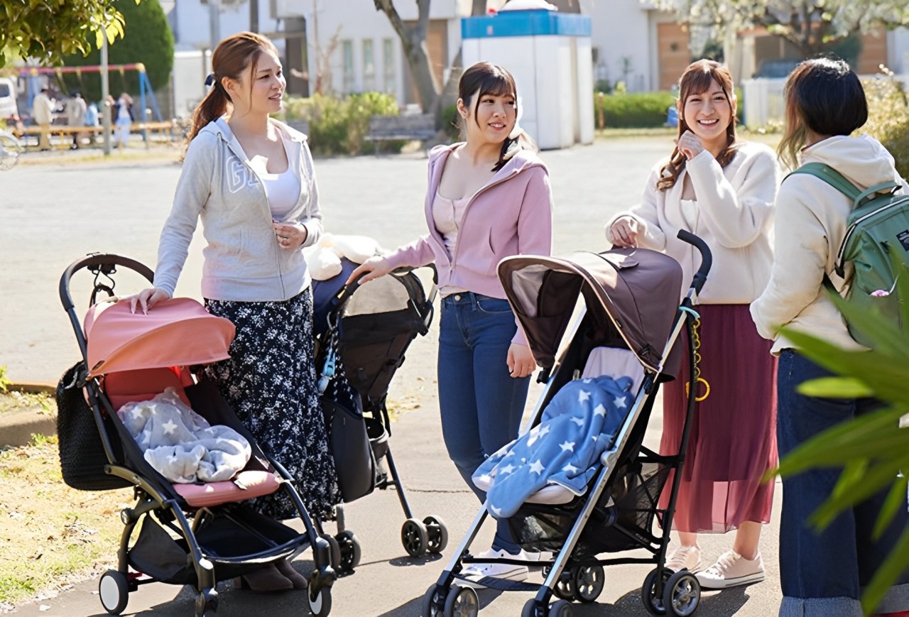 新米巨乳ママさんの敏感なカラダを乳揉み検診で戸惑いながらも感じてしまいしまいには膣内にザーメンを注がれちゃうｗｗｗ