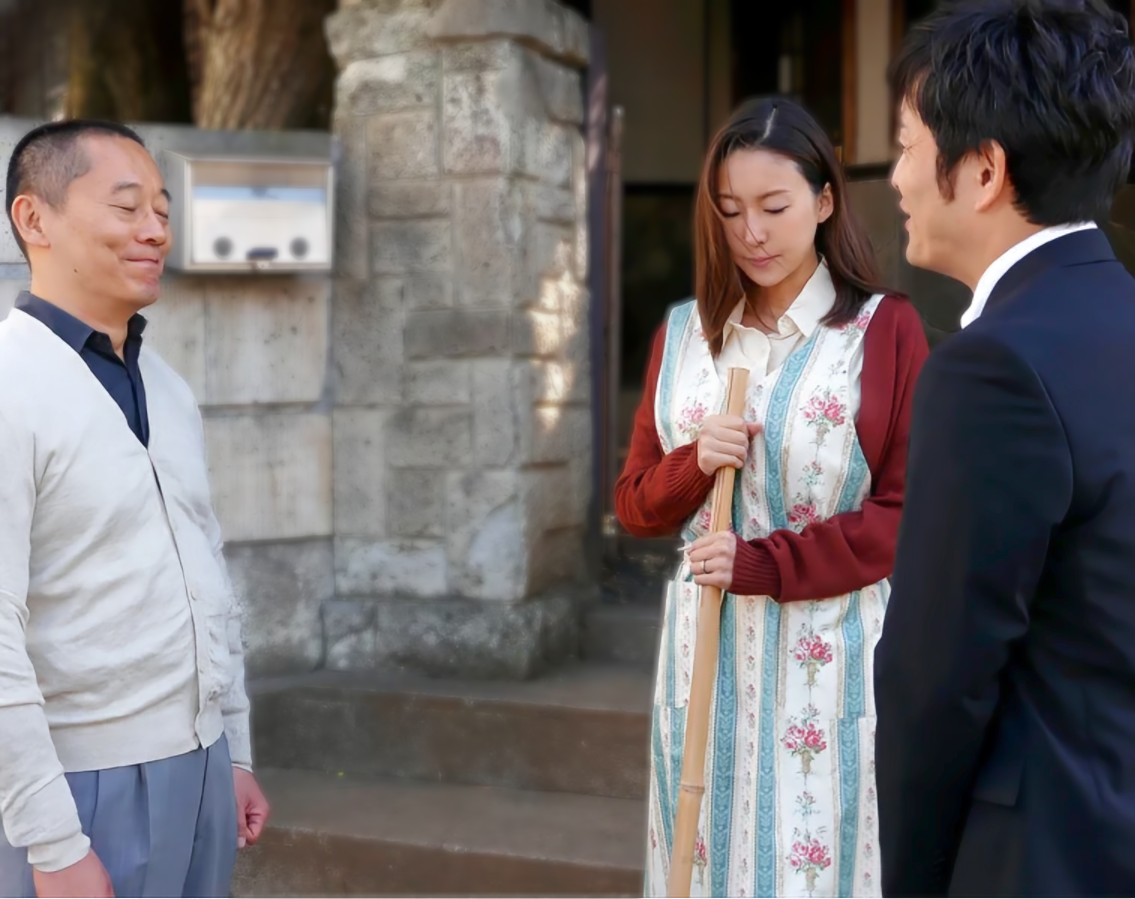 家賃滞納が続き家政婦として働くも中身は妻を亡くし日照り続きの大家のチ〇ポを慰める性奉仕の仕事だった！