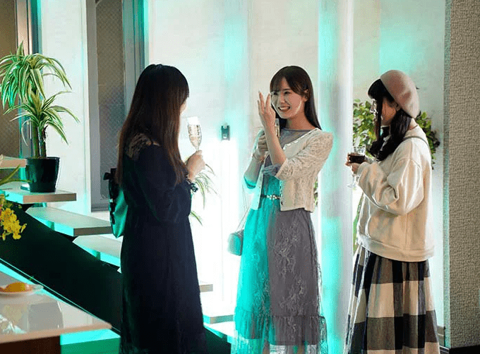 片想いし続けたクラスメイトの美女をわがものにするため媚薬を盛って体火照らせ濡れ濡れのアソコに肉棒ぶち込む！