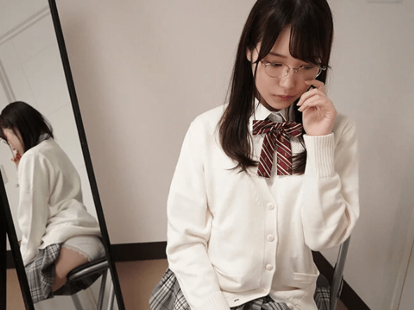 教え子のパンチラ誘惑に教師が堕ちる！『ほら先生…JKのパンティだよ♡？』理性吹っ飛ばして禁断ハメ性交！