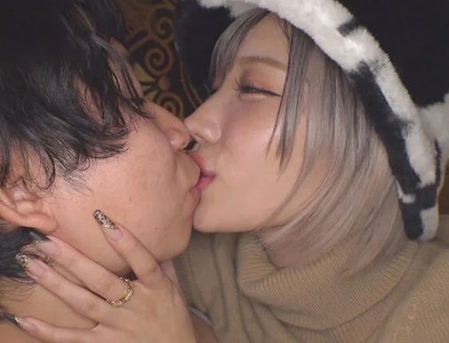 いつもは生意気なギャルだって2人きりになればイチャつきたい！『んちゅっ♡むちゅっ♡』ベロとベロを絡ませ求愛する！