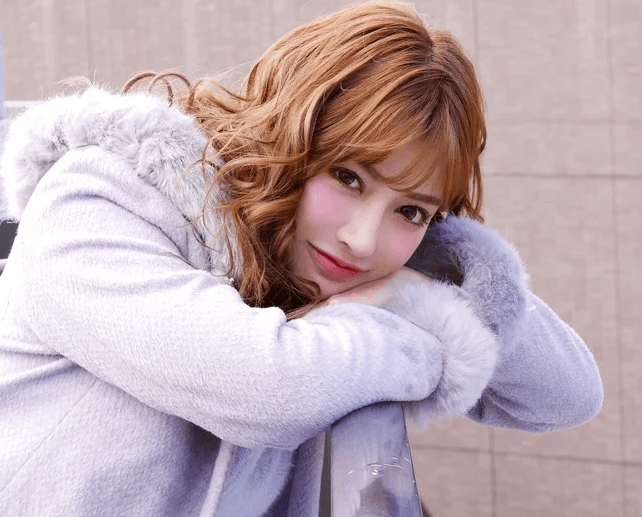 奥底に潜り込んだ隠れた性欲本能を引き出すために媚薬を使い激しく欲情した状態で責められハメまくる！