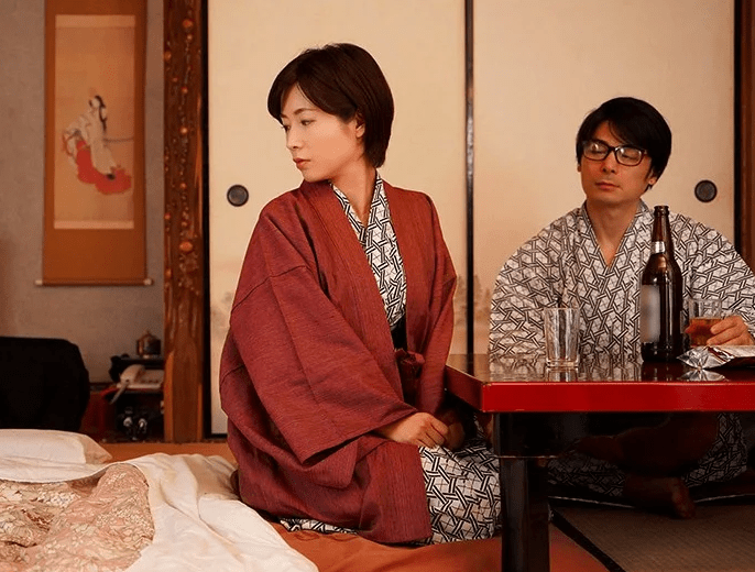 嫌悪感しかなく役に立たない部下に夜這いされ辱めを受ける女上司！絶倫すぎるチ〇ポに何度も突かれてイカサレまくる！