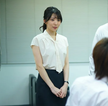 年下社員と親睦を深めるうちに告白され背徳感に苛まれるも久しぶりの交尾に体が反応し快楽堕ちしていく！