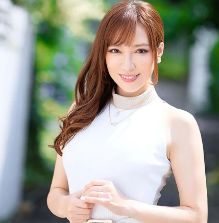 年齢を感じさせない美熟女が夜の営みがなく性欲を満たすために他人棒に激しく突かれ飢えていた快楽に浸る！