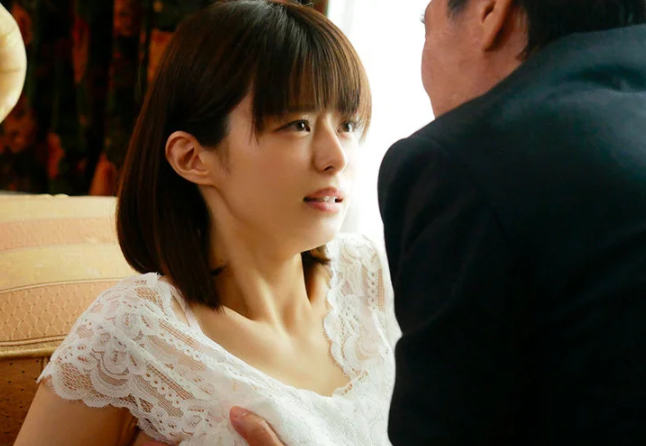 『やめて…許してぇ…』旦那の上司と二人きりになった奥さん！人事権を握る相手に逆らう事が出来ず求められるままに犯される！