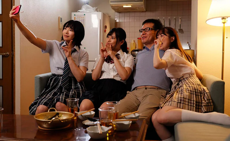 【久留木玲/早見なな/百瀬あすかxハメざかり】偶然再会した教え子にあらゆる性感帯刺激され求められるままハメまくる！
