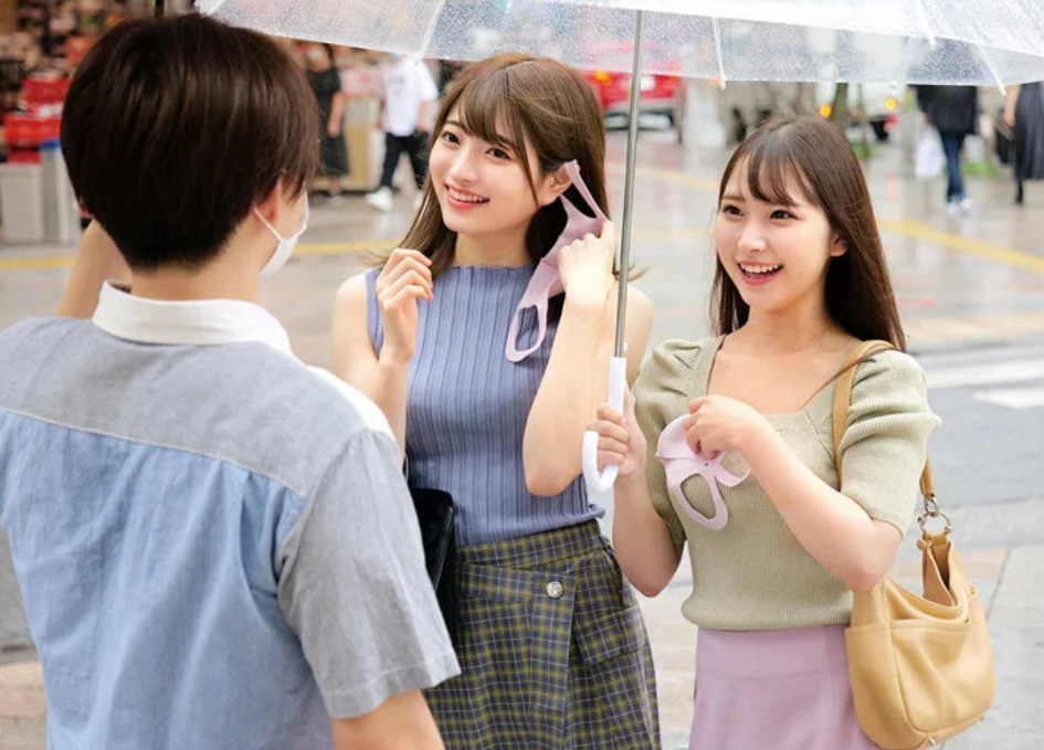 女子大生のお姉さん達が哀れな男子を逆ナンパ！『ほら童貞くん頑張って♡』ベロチューも乳首責めも強すぎる快楽に無事アクメ！