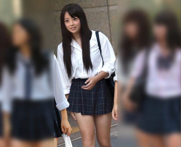長髪美脚美少女が車内で痴漢の毒牙にかかり下着の上から触られエスカレートして直接弄り回され肉棒の餌食に！