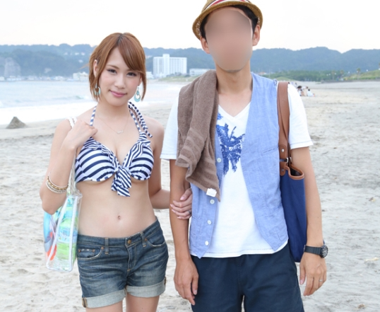 夏だからと海で浮かれるカップルの絆を壊す！『あぁぁっ♡！すごいぃ♡！』エロマッサージからの中出し交尾で哀れに寝取られるｗ