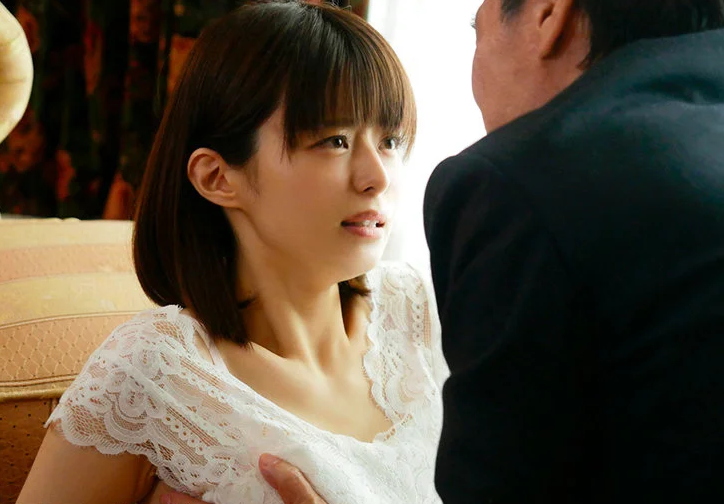 旦那の上司に左遷をちらつかせられ脅して強引に妻を凌辱！他人棒の刺激に何度もイカされ望まない快楽に溺れていく！