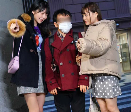 【森日向子/花音うららx筆おろしハーレム】手コキ暴発し別のチェリー君探しエロ技繰り出し初体験で最高の快楽味わう！