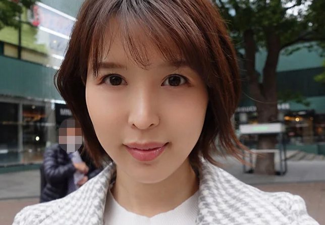 禁欲していた女優をM男宅へデリバリー！禁欲の影響で変態度が上昇しチ〇ポを玩具のように扱いながら快楽貪りまくる！