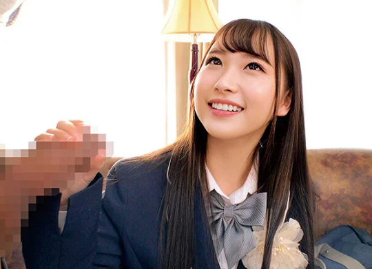 卒業したばかりのJKちゃんに快楽をプレゼント！『これが大人のチ●ポ…♡』ツルツルでキレイなマ●コにぶち込み無責任中出しｗ