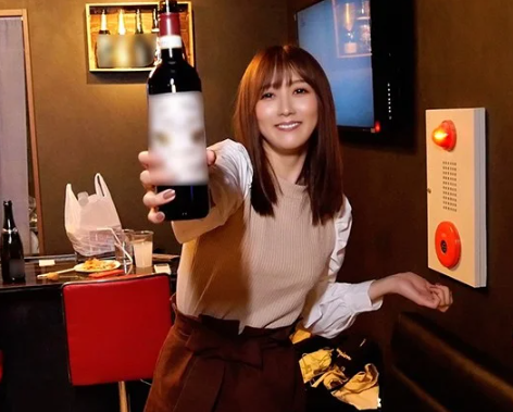 『あっ♡あっ♡あっ♡』肉食女子は居酒屋飲みだけじゃ満足できない！家で飲みなおせば身体も火照ってチ●ポも欲しくなる！