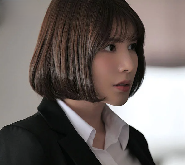 心底嫌いなハラスメント上司と出張先で同じ部屋となりデカ乳に興奮した上司に揉みしだかれ絶倫チ〇ポでイカサレまくる！